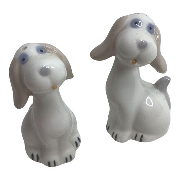 Vintage Dogs Salt and Pepper Shakers White blue Eyes‎ Porcelain 3" Unused - Picture 1 of 4